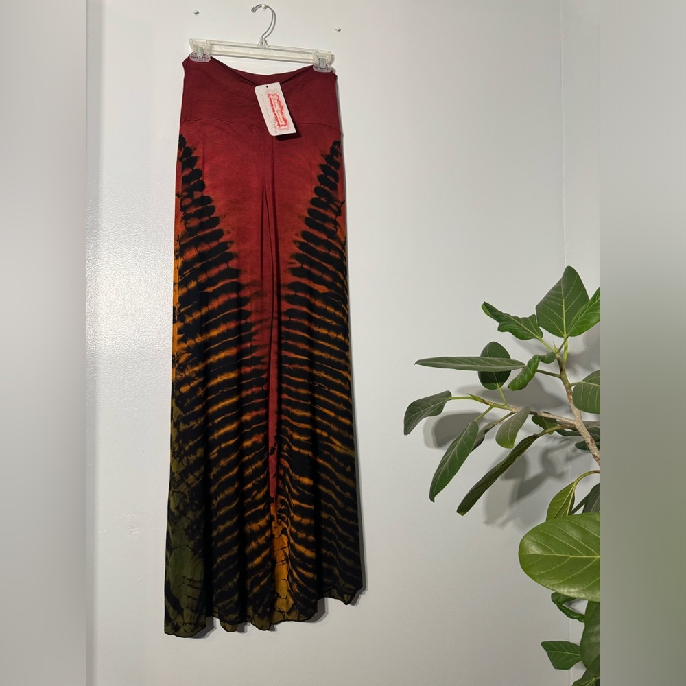 Tie-Dye Highrise Wide Leg Pants- Red and Black